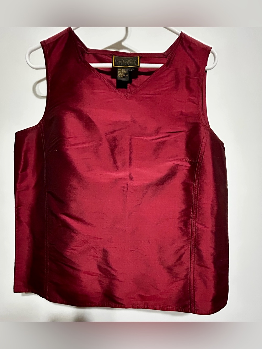 Diane Gilman Vintage 100% Silk  Sleeveless Shell in Deep Red Burgundy